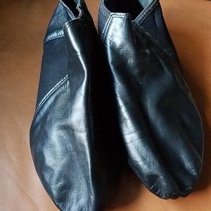 Black leather jazz shoes